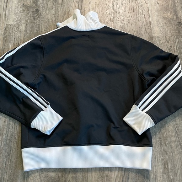 Adidas Girls Black & White Zip Up Sweatshirt/Lightweight Jacket, size XL - Picture 4 of 10